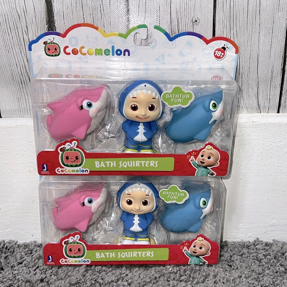 Cocomelon (2)  3 count bath squiters 18+ Months